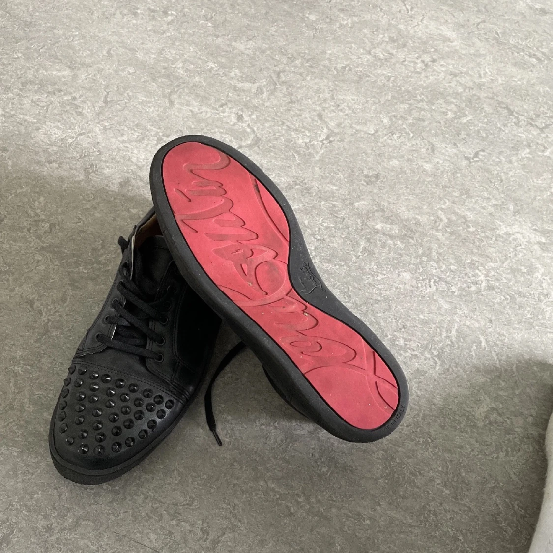 Loubution skor  - 90