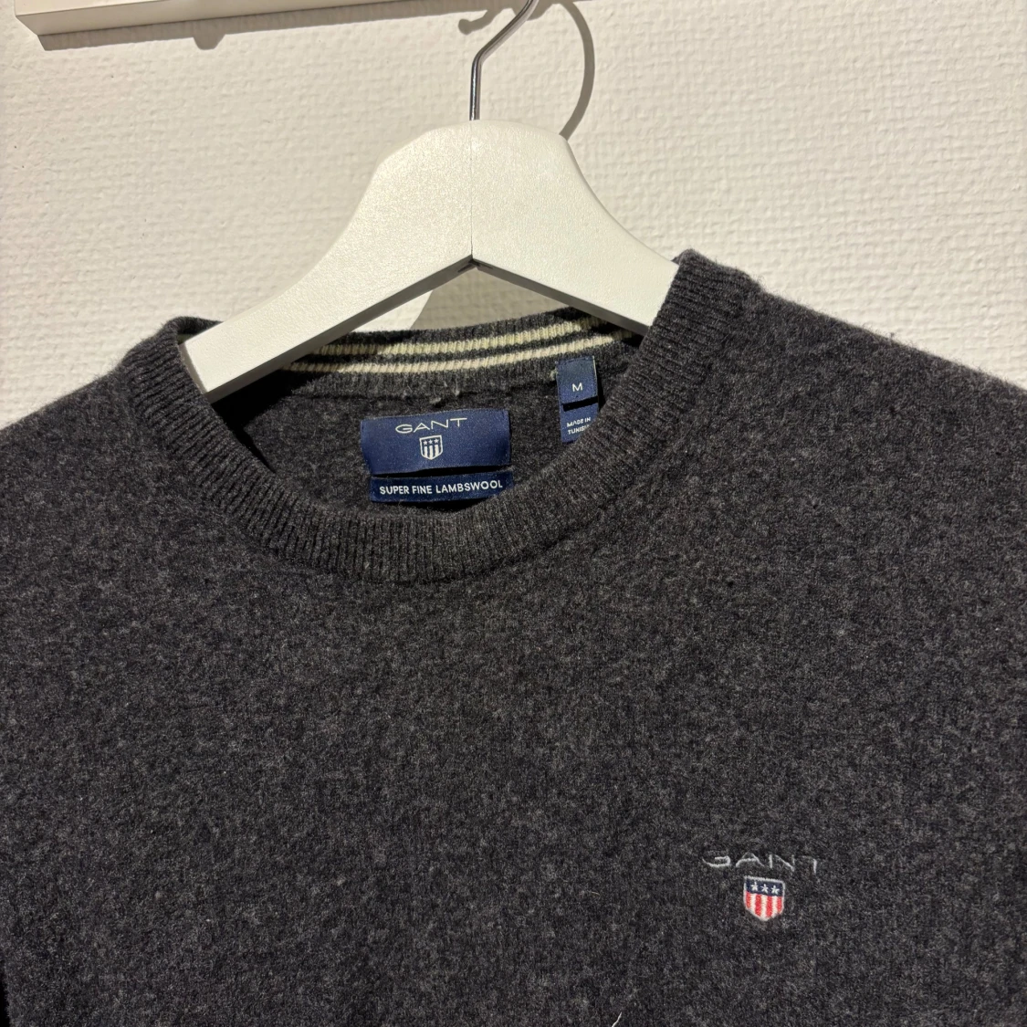 Mörkgrå ulltröja GANT - 91