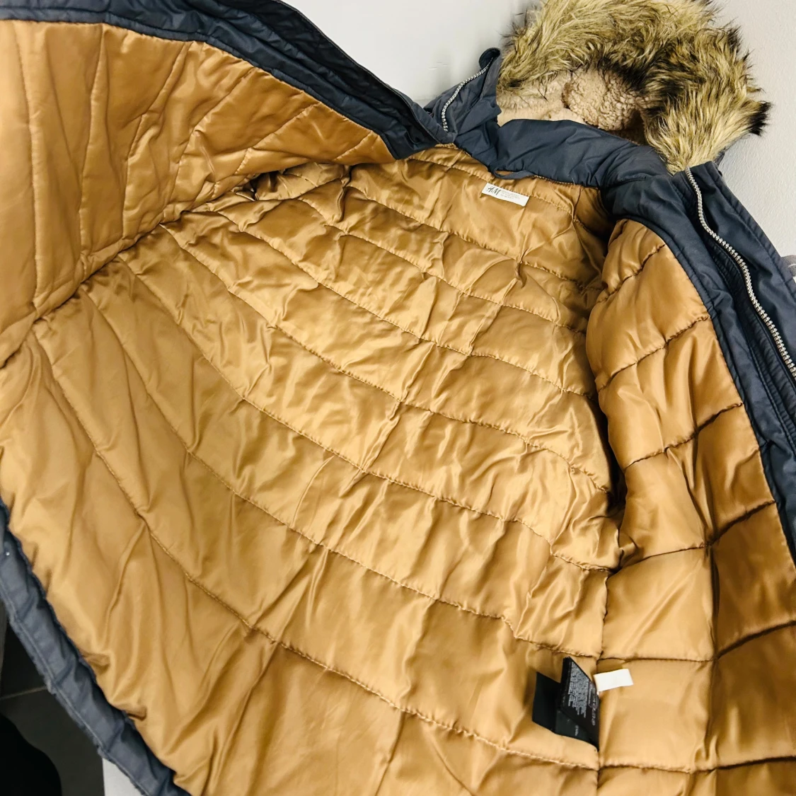 Grå parkajacka från H&M - 92