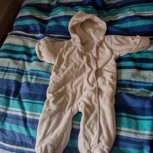 Fleece overaller  - Fina flecce overaller säljer alla tillsammans 