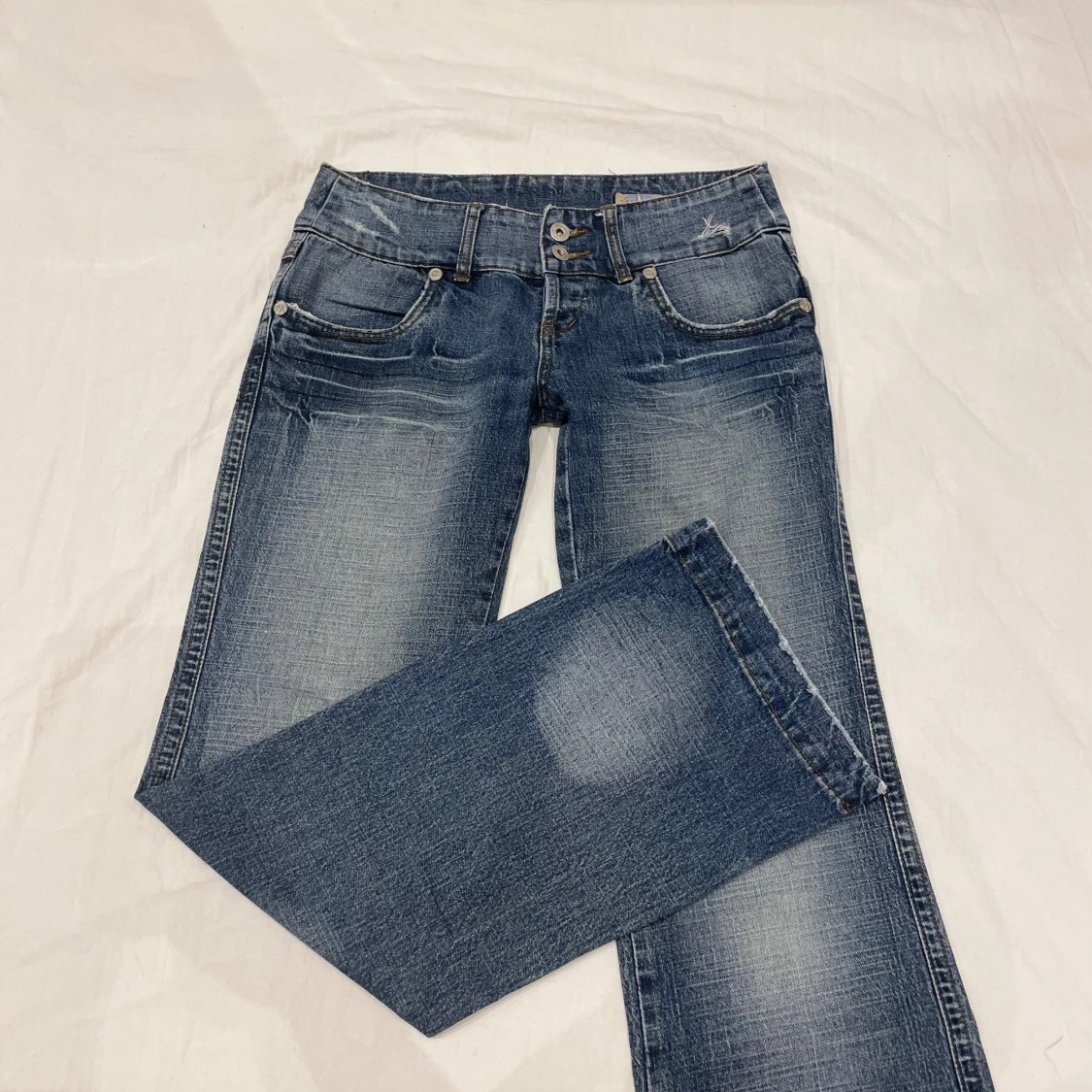 Lågmidjade bootcut jeans🤩 - 92
