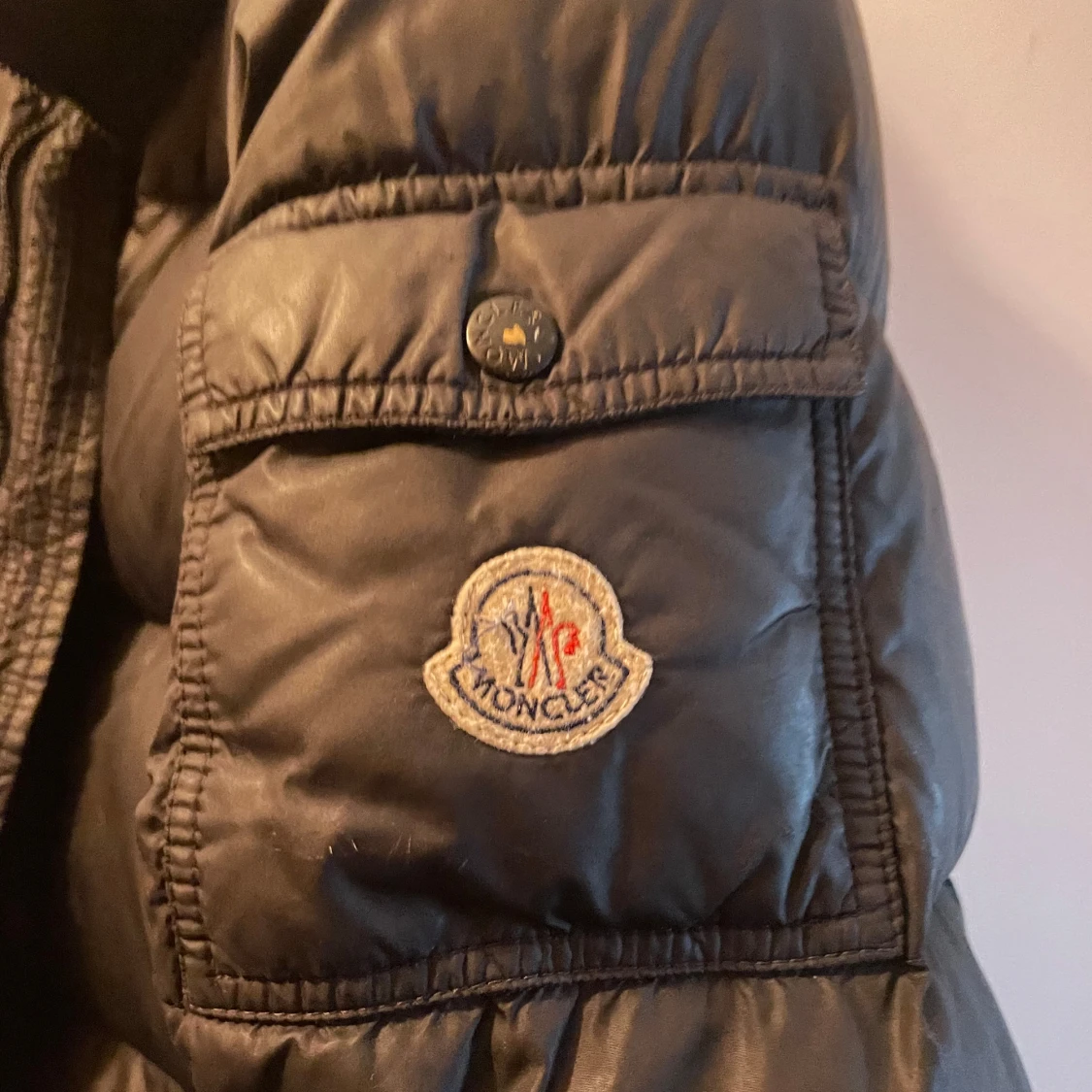 Svart dunjacka från Moncler - 91