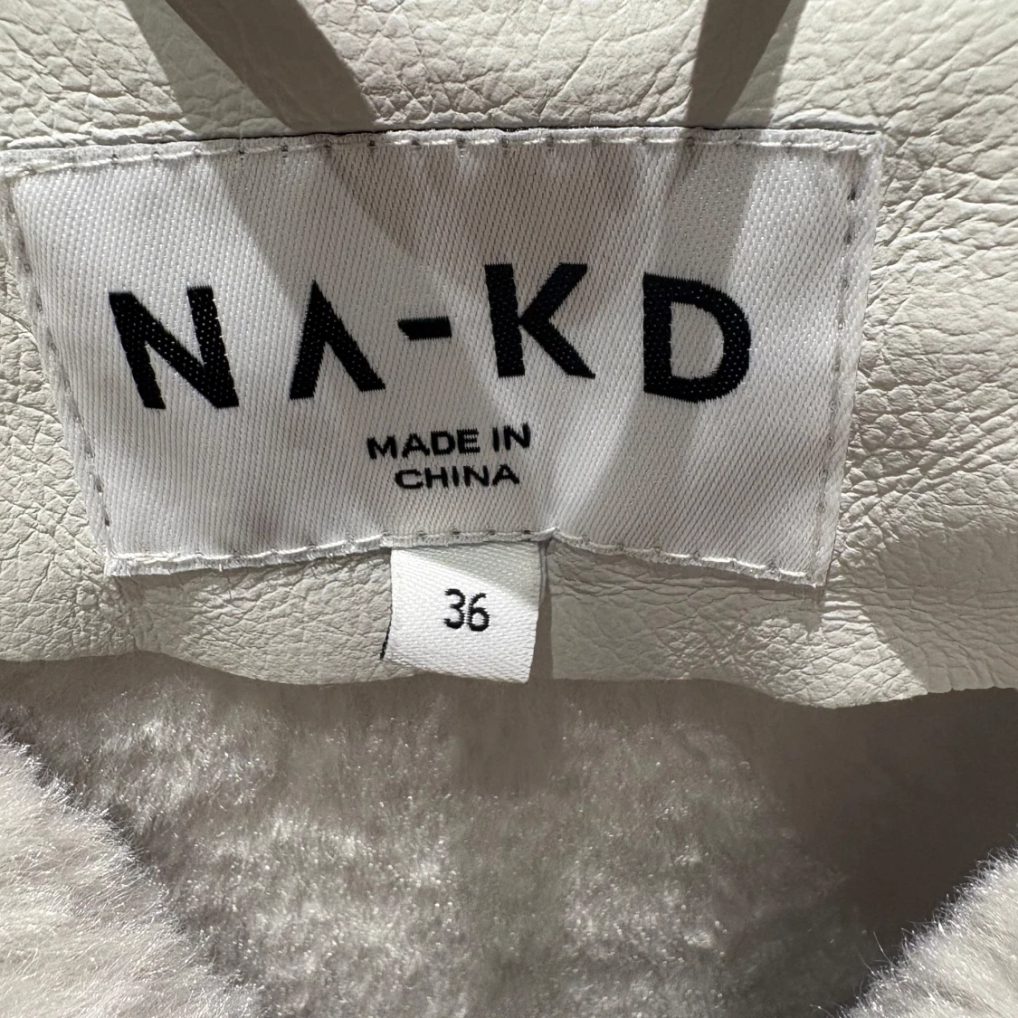 Jacka från NA-KD - 93