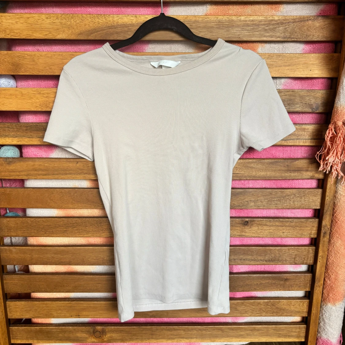 Beige ribbad t-shirt