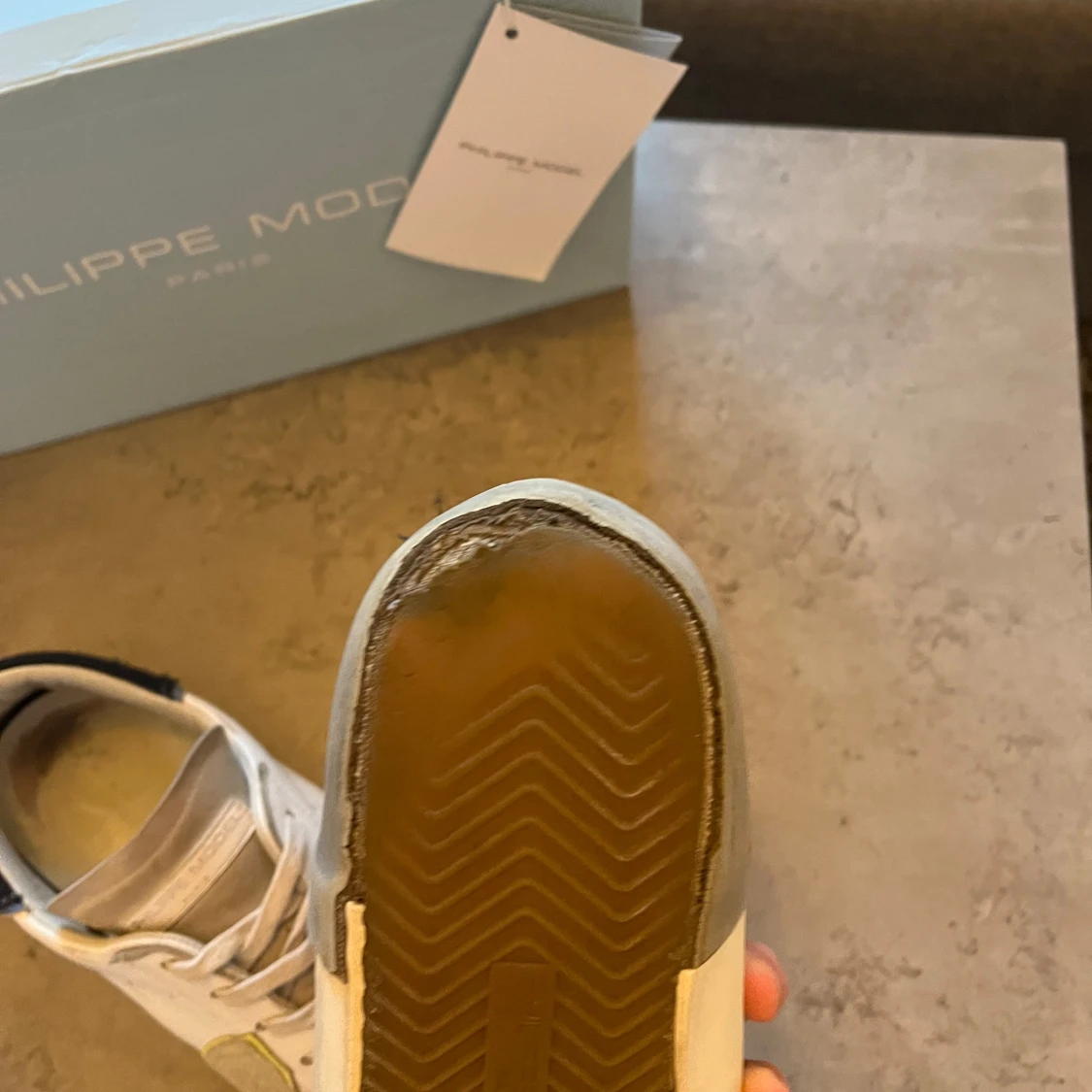 Vita sneakers från Philippe Model - 4