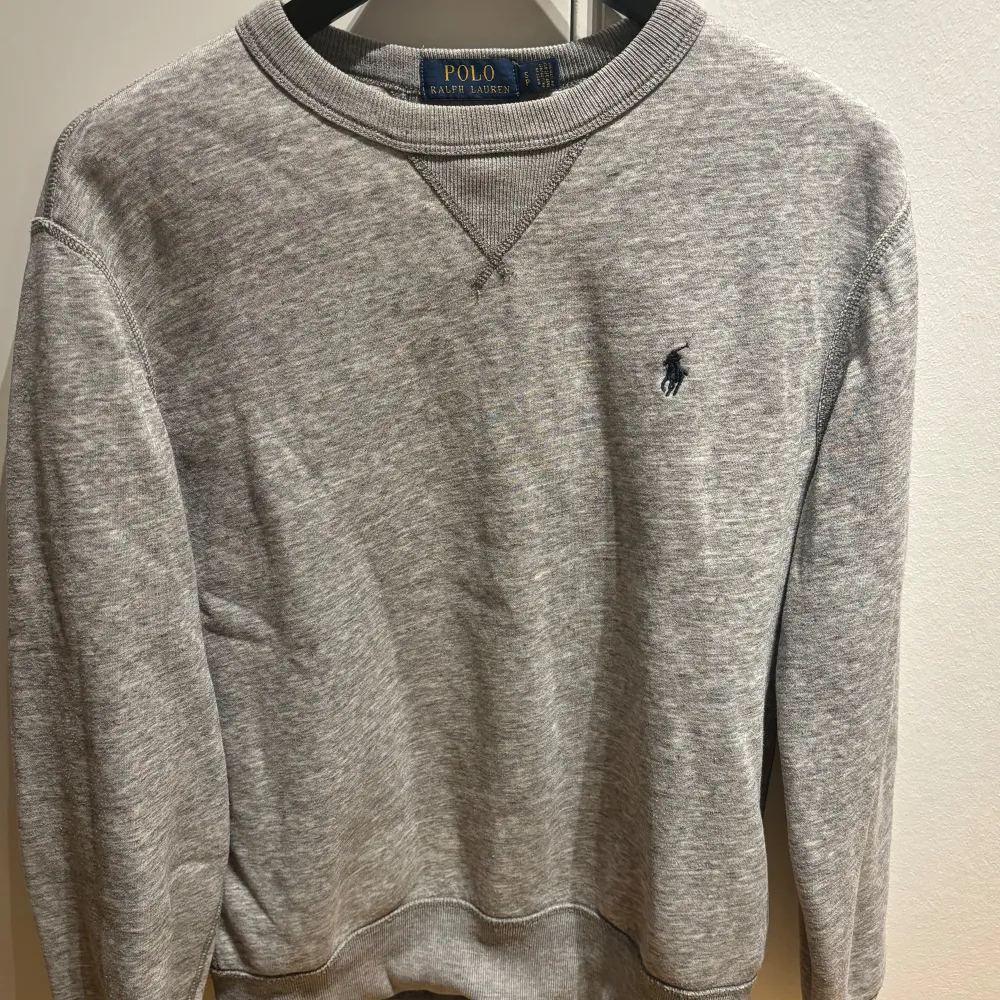 Ralph lauren tröja | Nypris 2000kr | Storlek M. Neuletakit & Villapaidat.