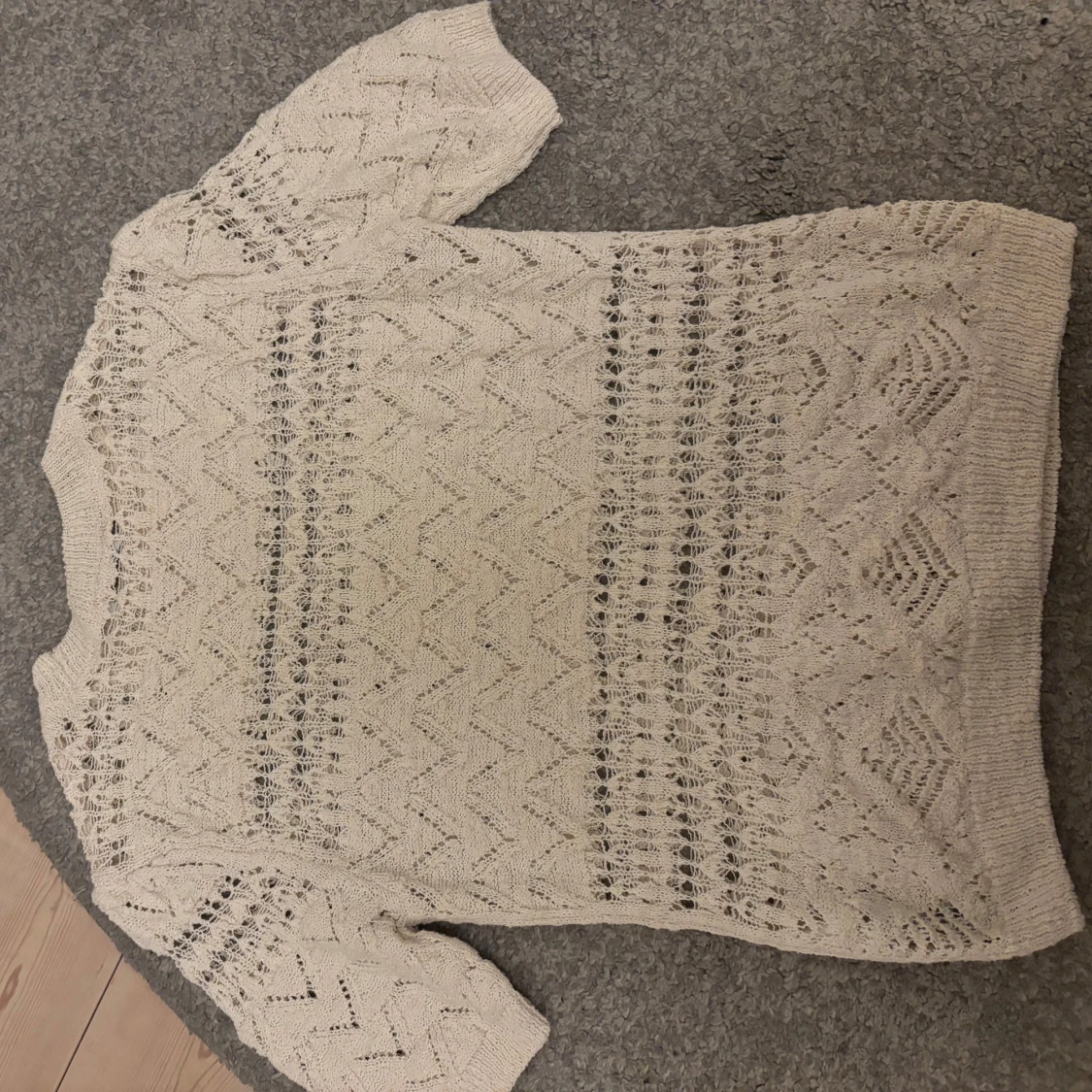 Beige stickad tröja från Zara - 1