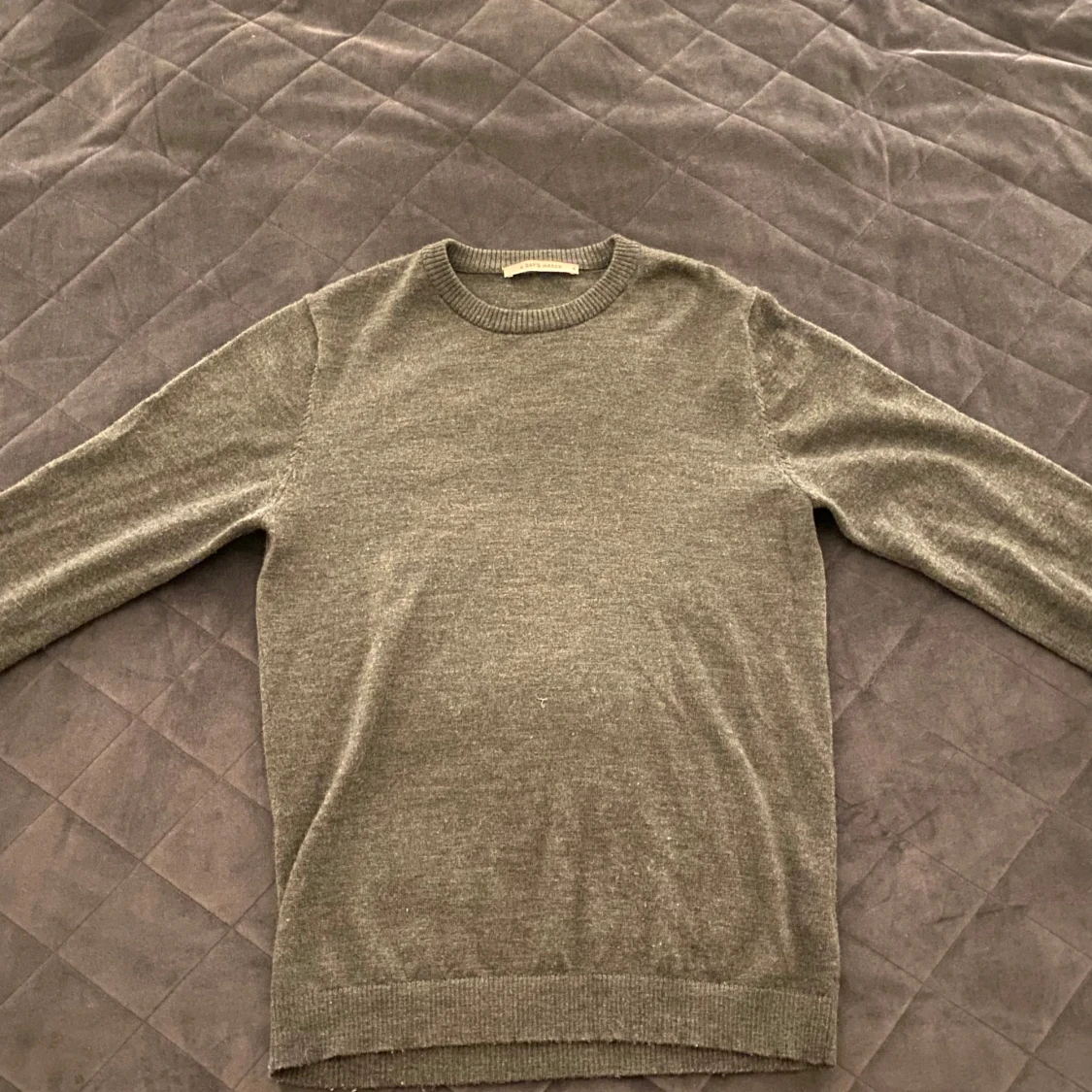 Grön-grå tröja från A day’s march