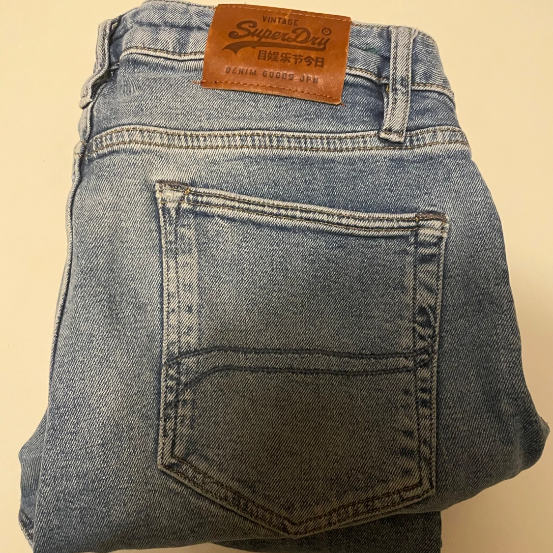 Blå jeans från Superdry