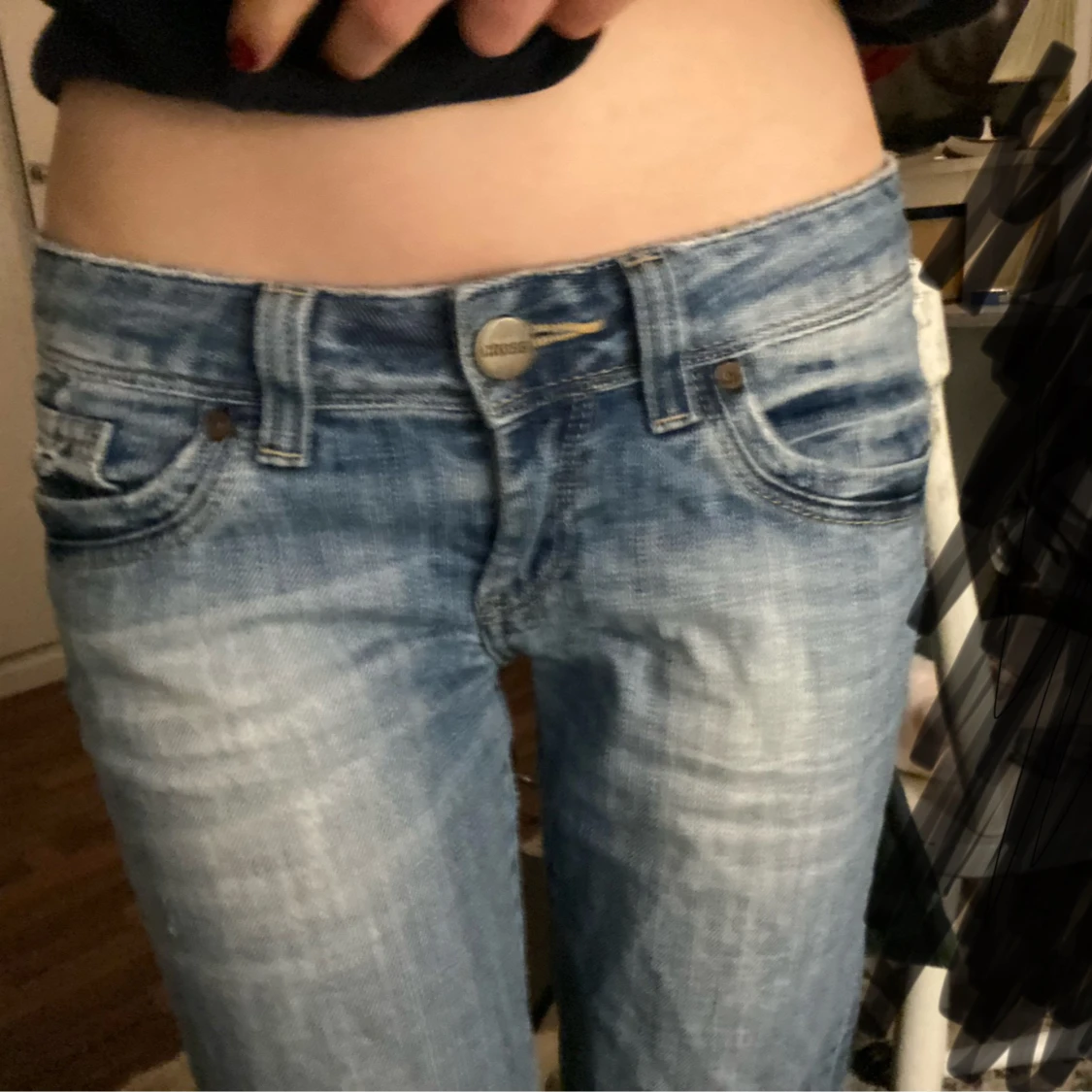 lågmidjade jeans - 92