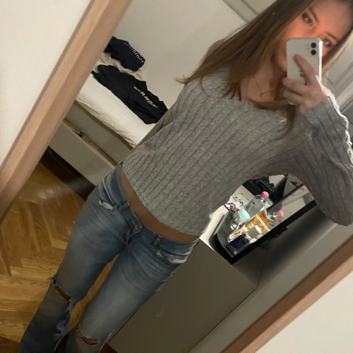 Grå ribbad tröja - 90