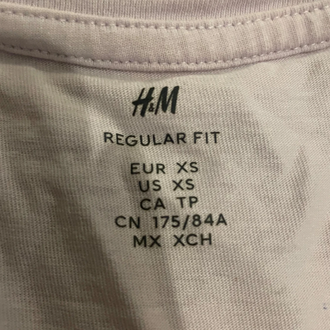 Ljusrosa t-shirt från H&M - 91