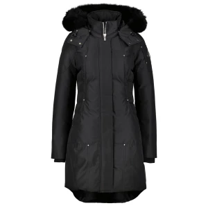 Svart dunjacka från Moose Knuckles - Snygg svart dunjacka från Moose Knuckles med avtagbar huva och pälskant. Jackan har en lång passform och dragkedja framtill. Perfekt för kalla vinterdagar.