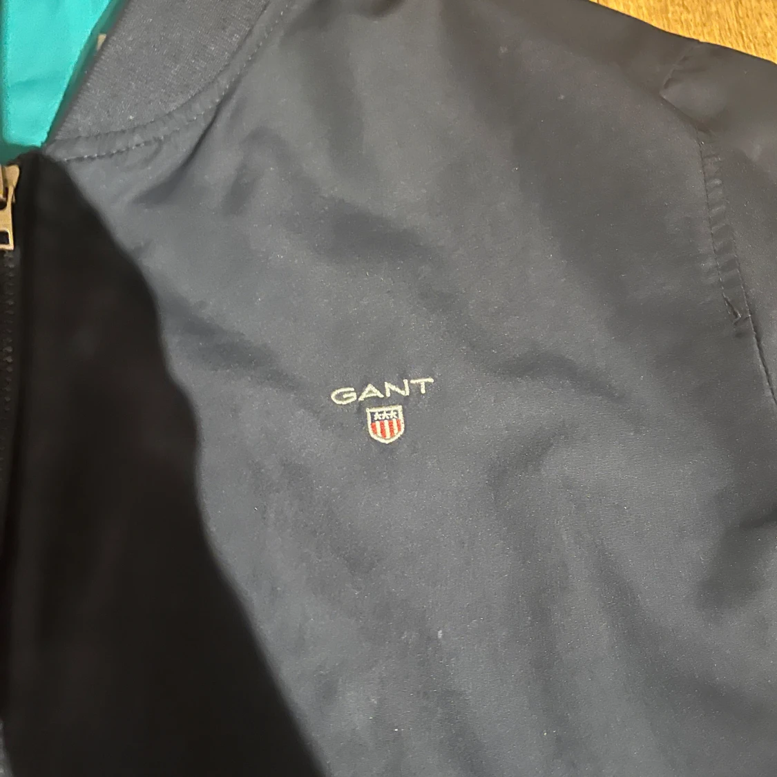 Mörkblå bomberjacka från GANT - 90