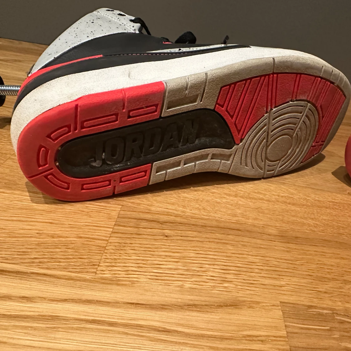 Jordan 2 Retro Infrared 23 size 42.5 - 90