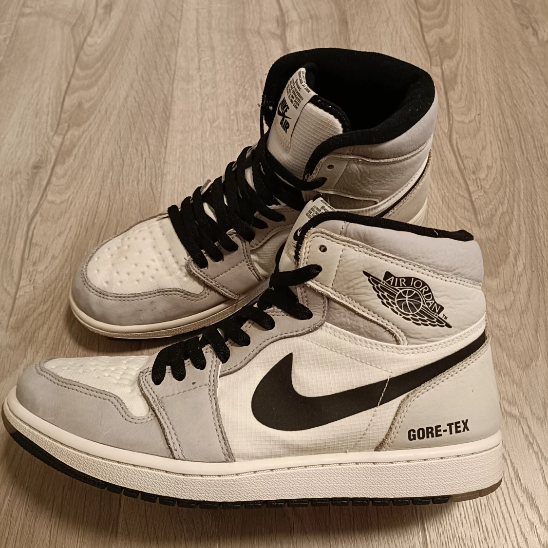 Jordan 1 Gore-Tex Light Bone - 91