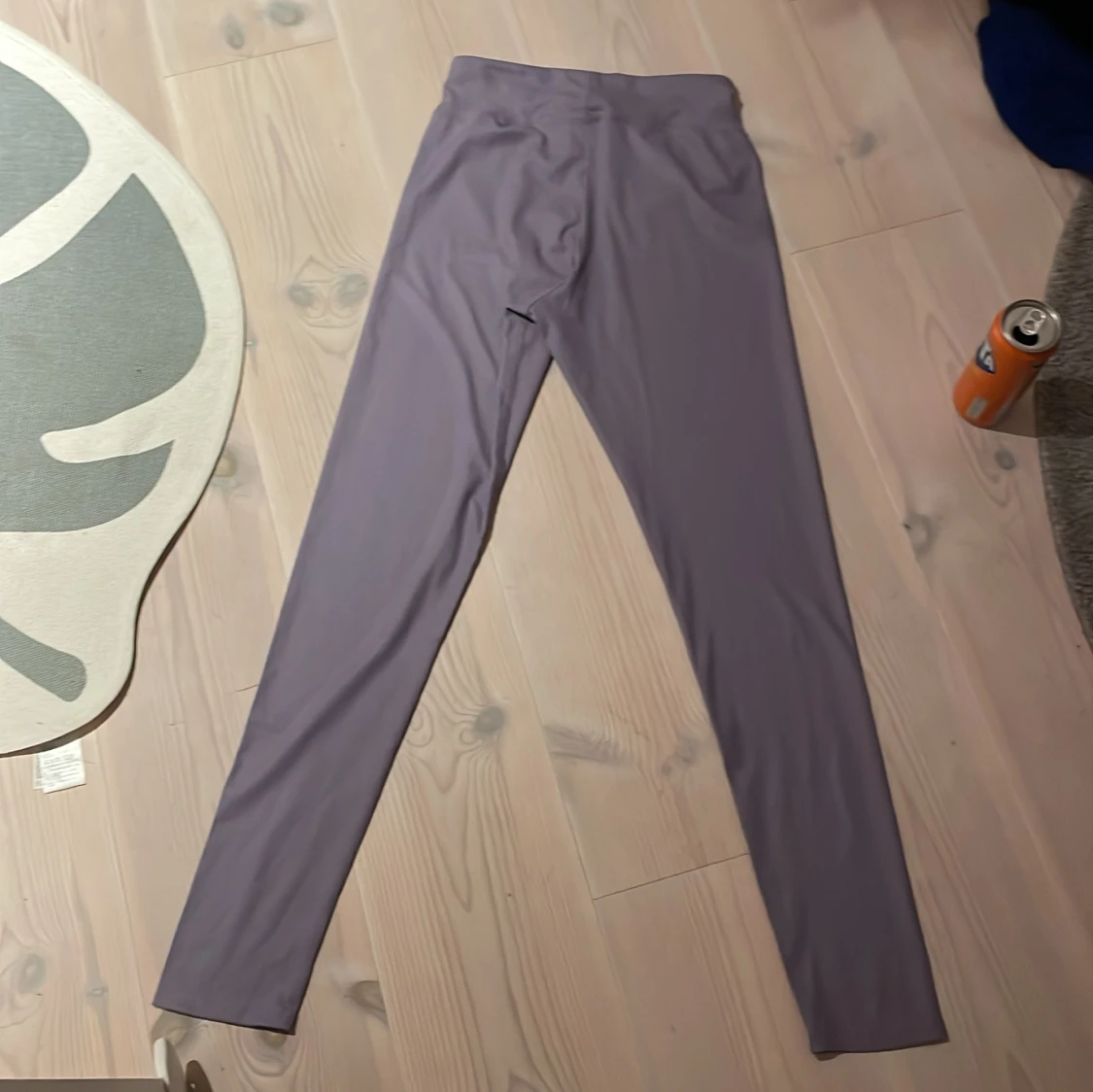 Lila leggings från Kappahl - 90