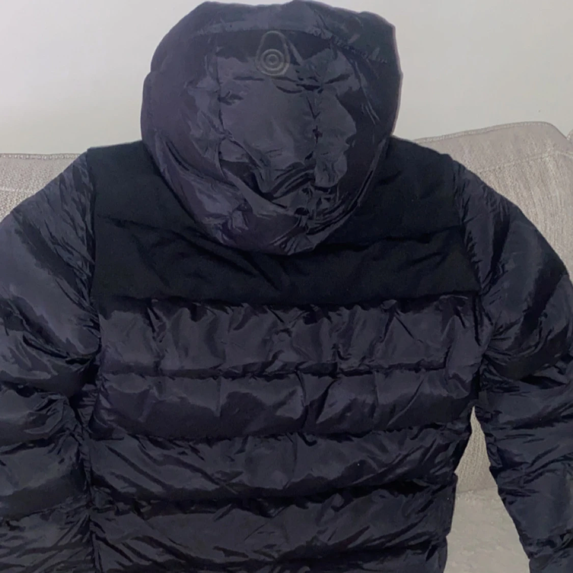 Svart dunjacka från Sail Racing - 90