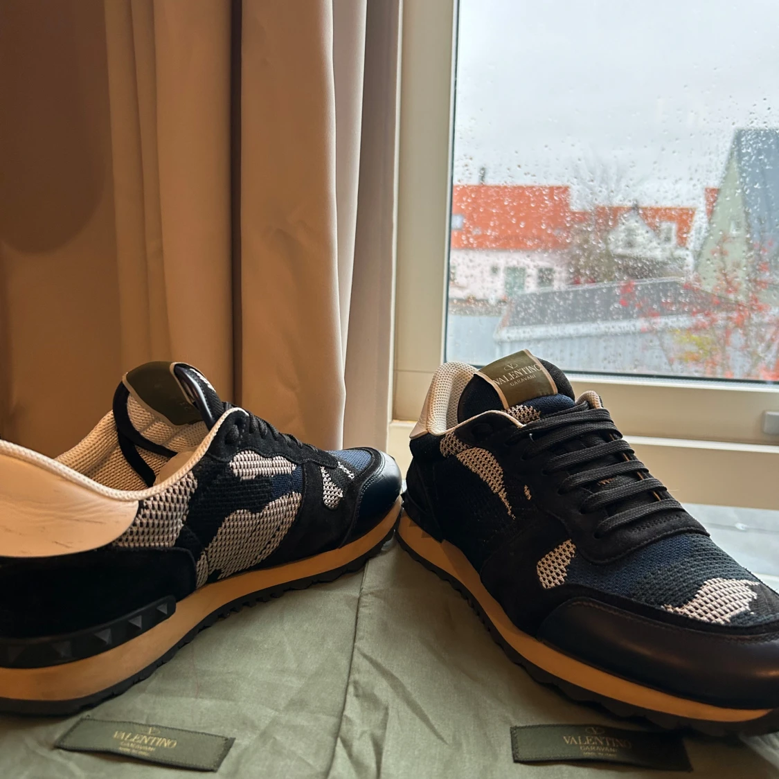 Valentino rockrunners  - 92