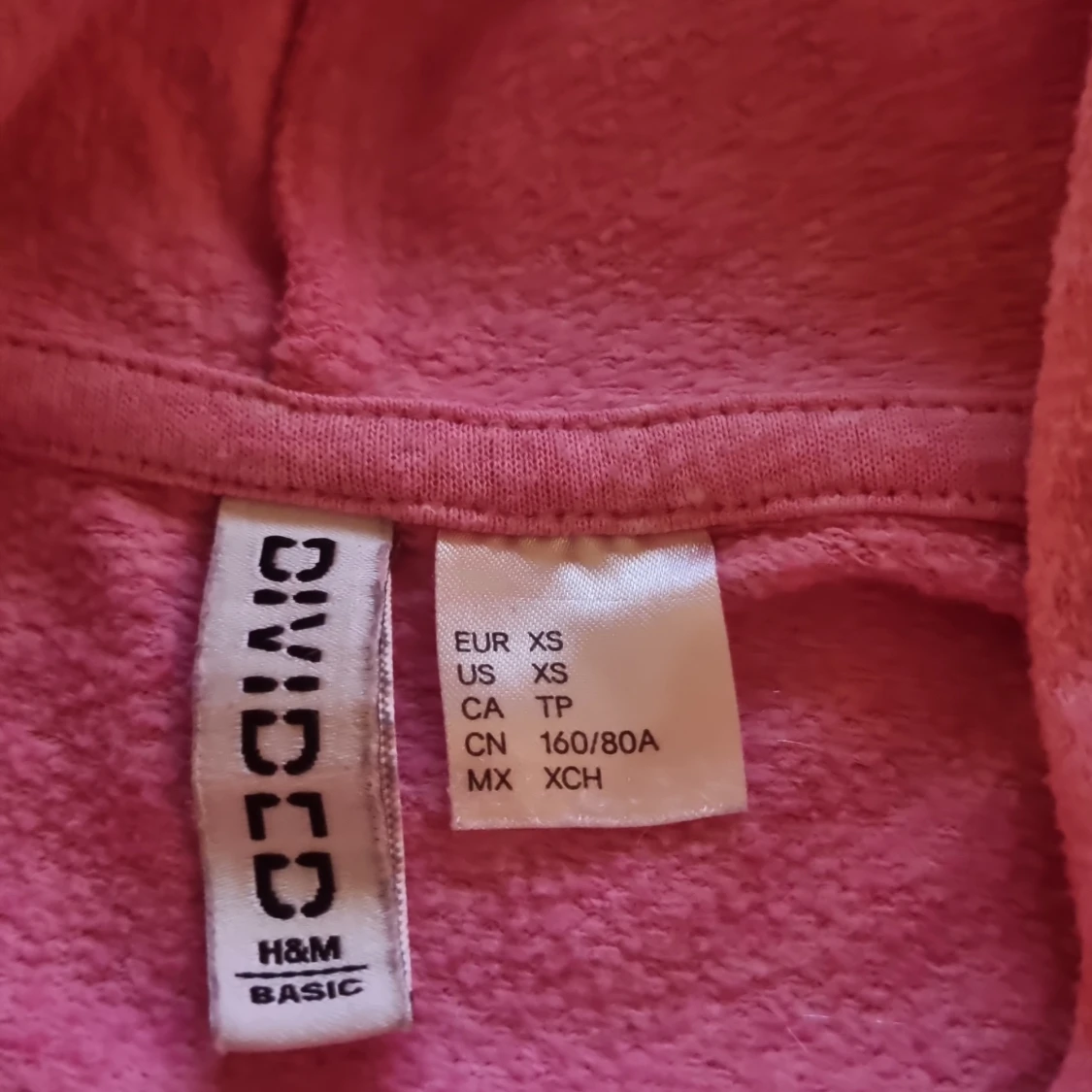 Rosa hoodie från H&M Divided - 91