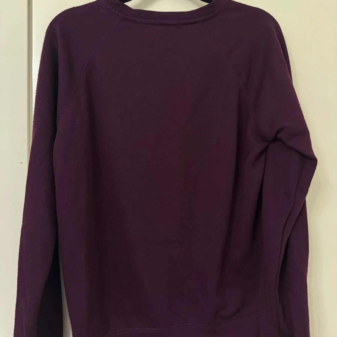 Mörklila tröja  - 90