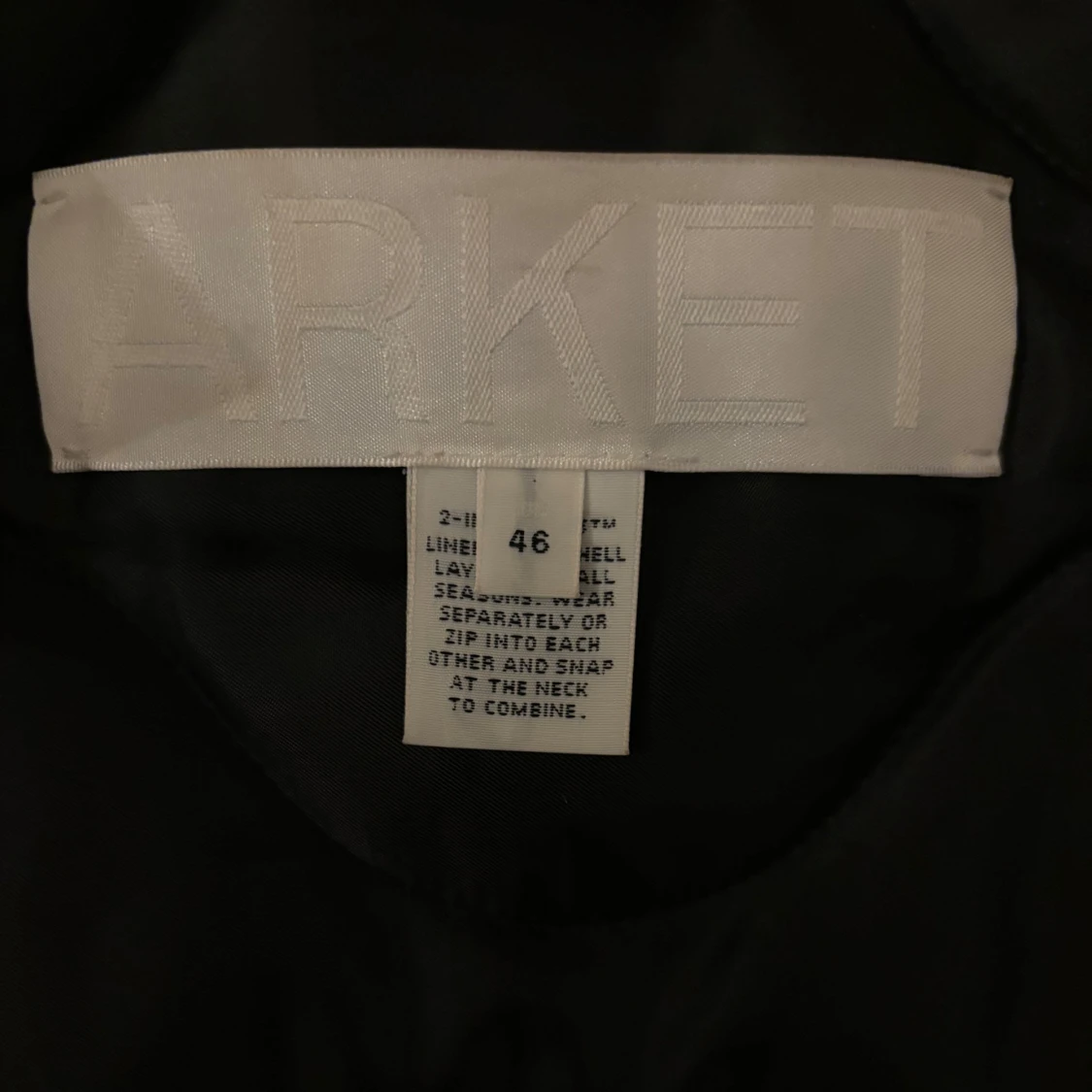 Svart quiltad väst från Arket - 92