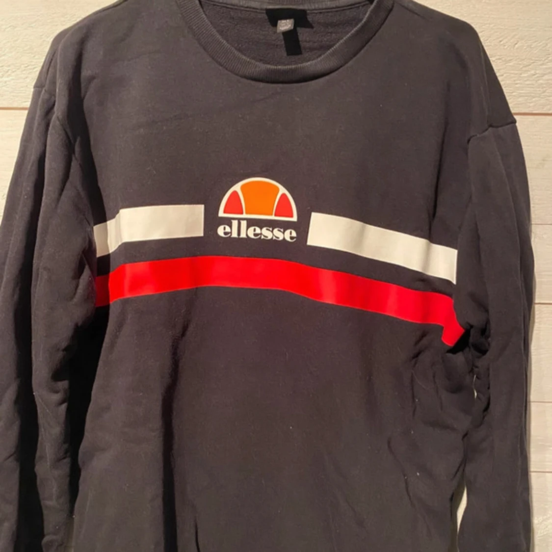 Svart långärmad tröja från Ellesse