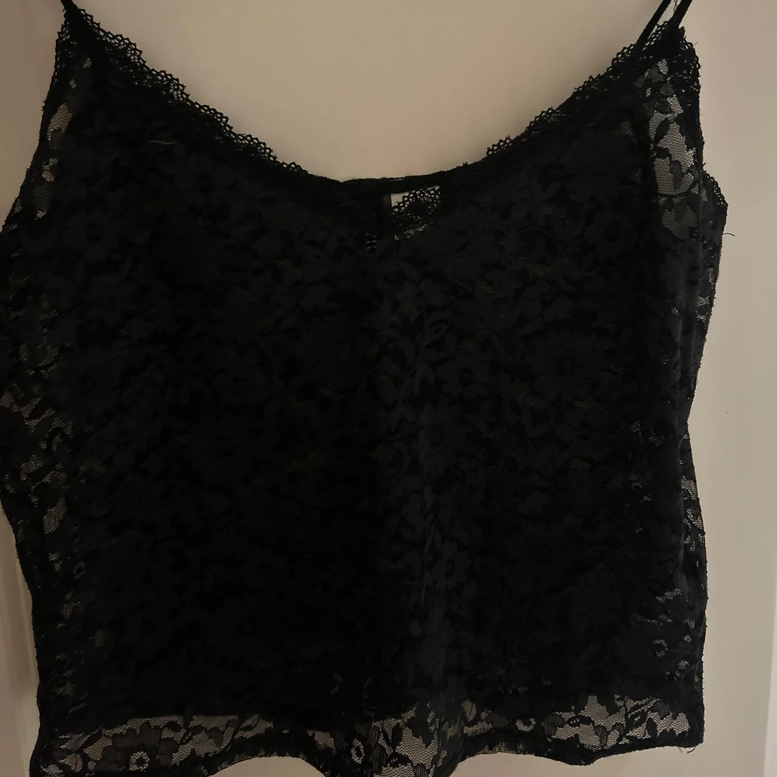 Svart spetslinne - 90