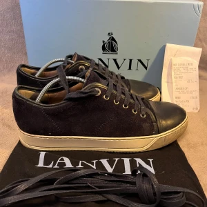 Lanvin skor  - Snygga Lanvin skor | Storlek 7 motsvarar ungefär 42 men passar nog 43 kan fixa innermått vid osäkerhet | Skicket får ni avgöra själv | Hör av er vid frågor!