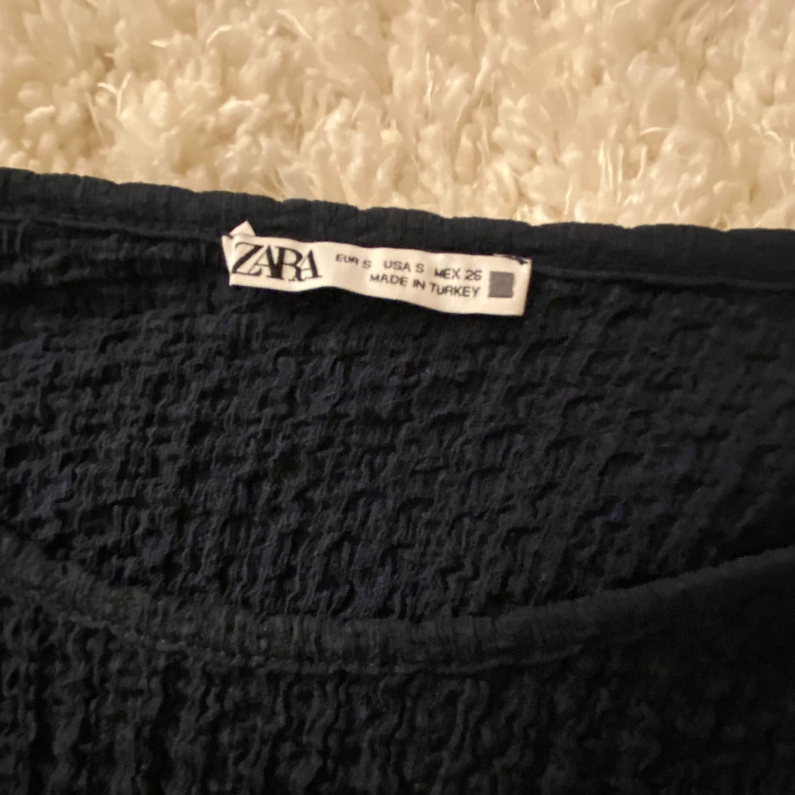 Svart ribbad topp från Zara - 91