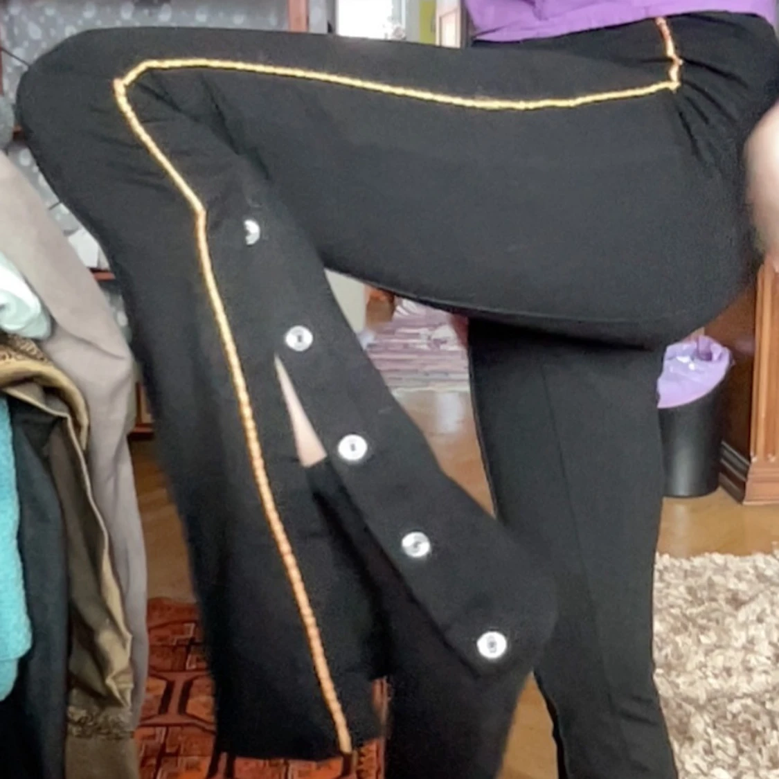 Svarta ställbara byxor med knappar - 90