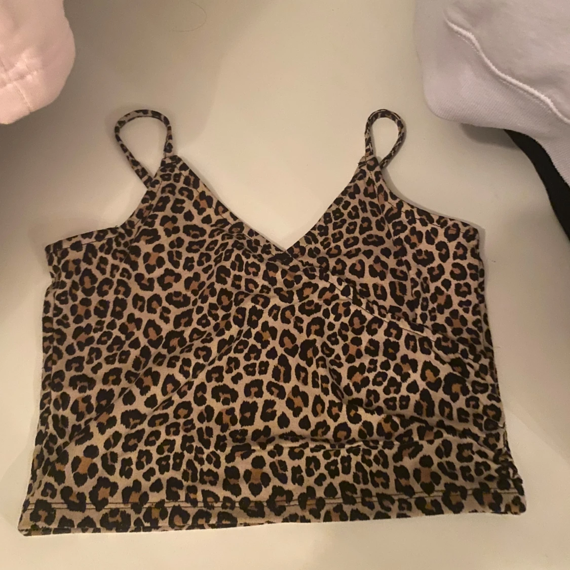 Leopardmönstrad linnetopp från HM