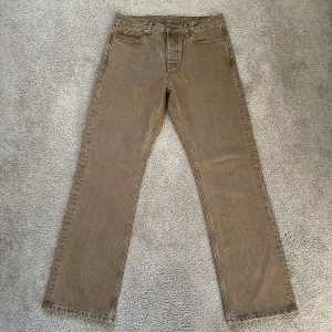 Hope Rush Denim - Hope Rush Denim, bruna, storlek 30. Använda 1 gång, perfekt skick. Kvitto finns. Nypris: 1900 kr. Köp nu för 900 kr. Kontakta mig vid frågor eller funderingar!