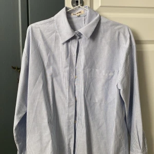 Djerf avenue skjorta - Blåvitw