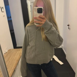 En superfin kashmir tröja från hm❤️❤️ - En jäötttefin kashmir tröja från hm i storlek XS💗❤️❤️❤️