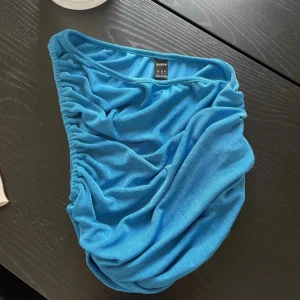 Blå topp - Aldrig använd från Shein storlek S passar även M