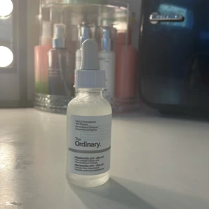 The Ordinary  - Helt nytt aldrig använt, säljer pga av att jag fick den i födelsedagspresent men den kommer aldrig till användning❤️ man får inte med förpackning, kontakta mig vid minsta fråga❤️