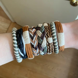 Armband - Paket med snygga armband! Säljer massor av smycken, samfraktar gärna