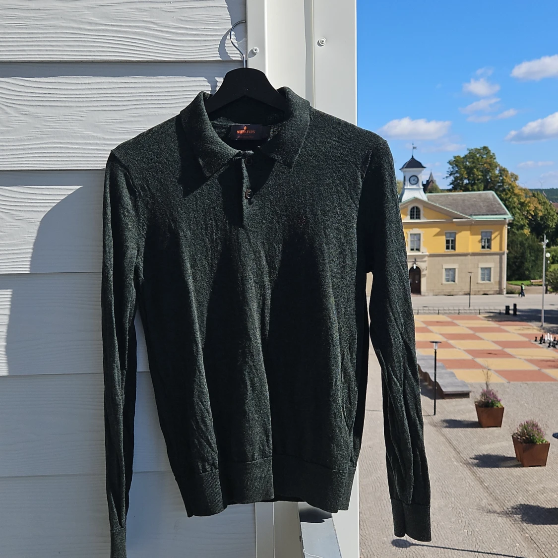 Mörkgrön pikétröja från Morris