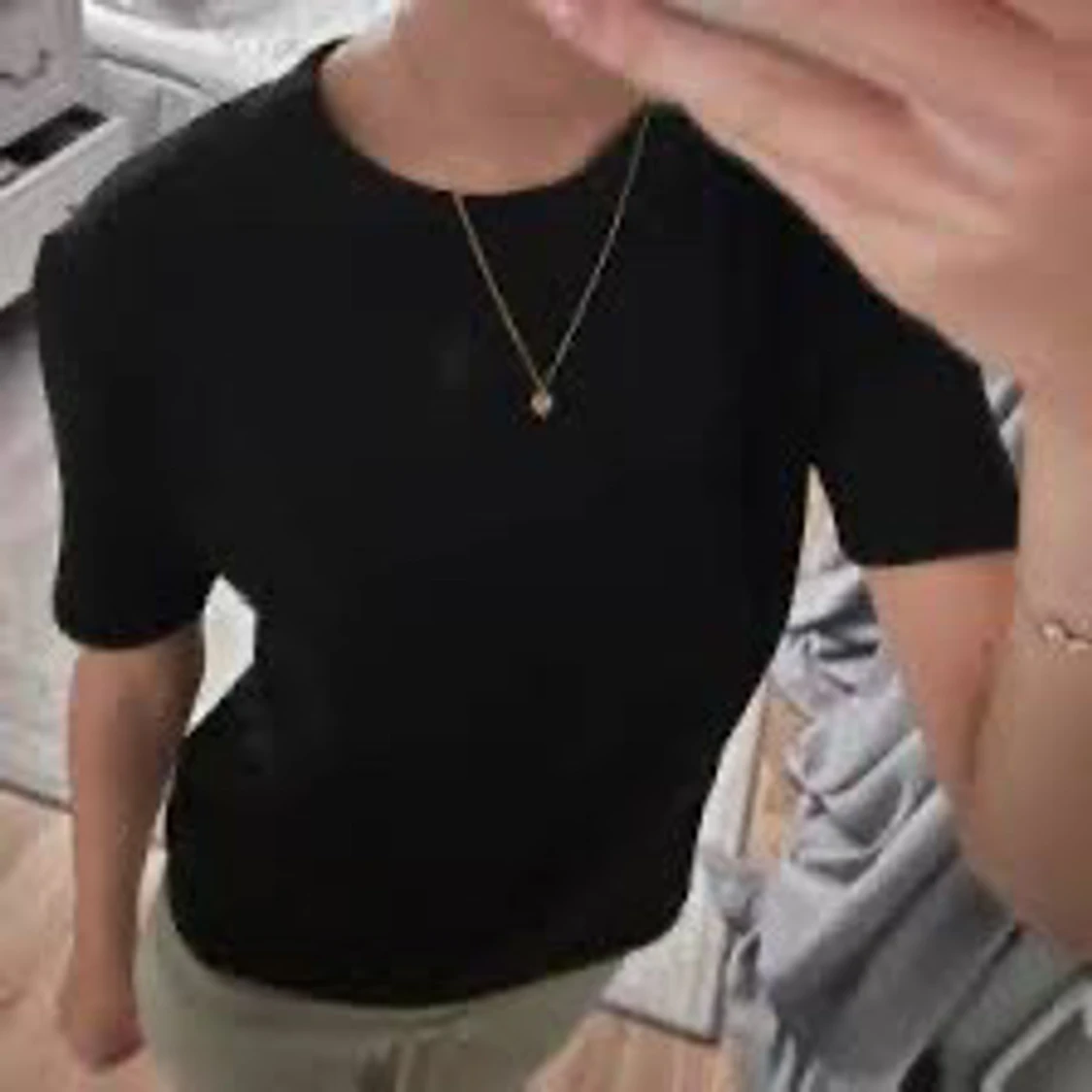 Svart kortärmad tröja från Zara - 1