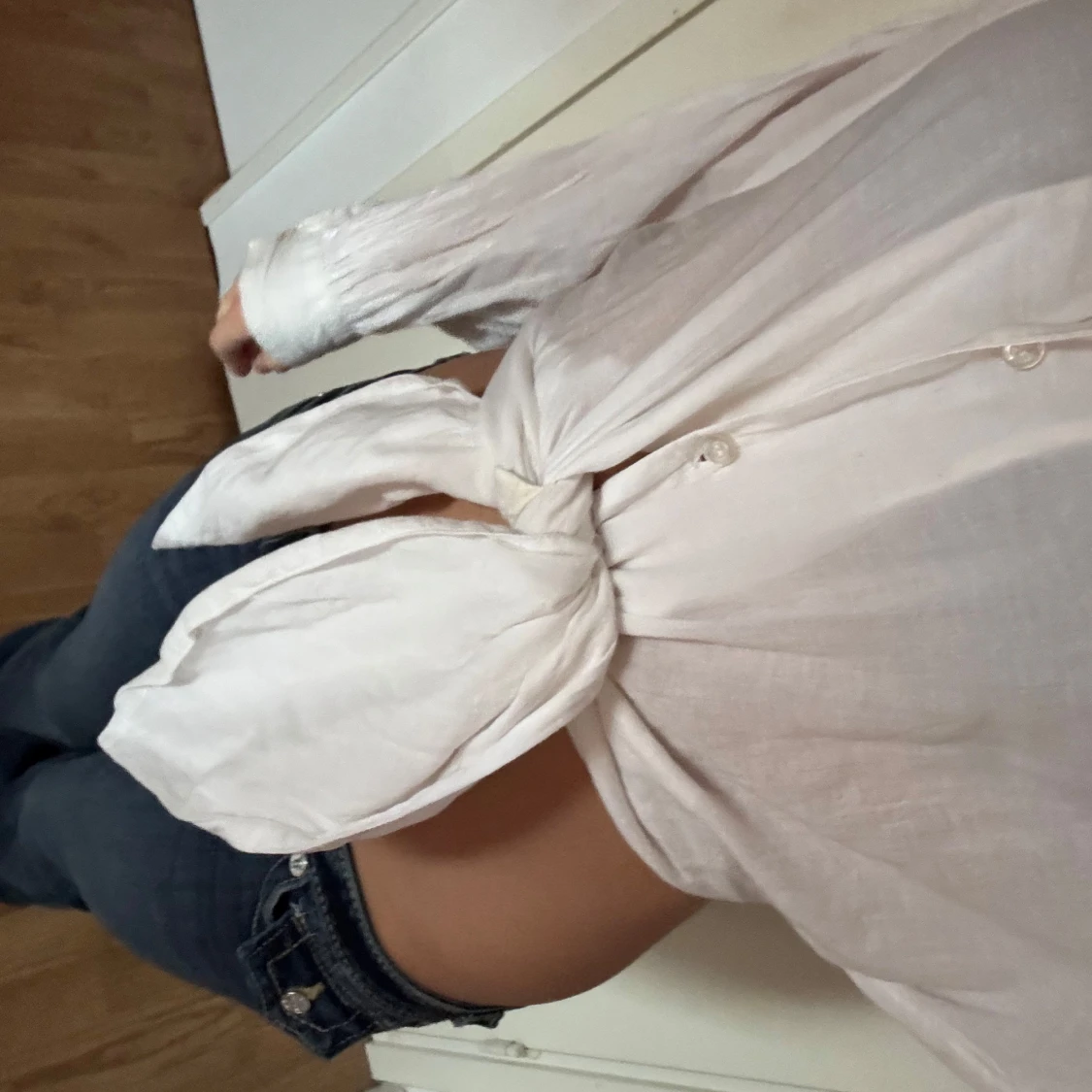 Vit knytblus från Gina Tricot - 2