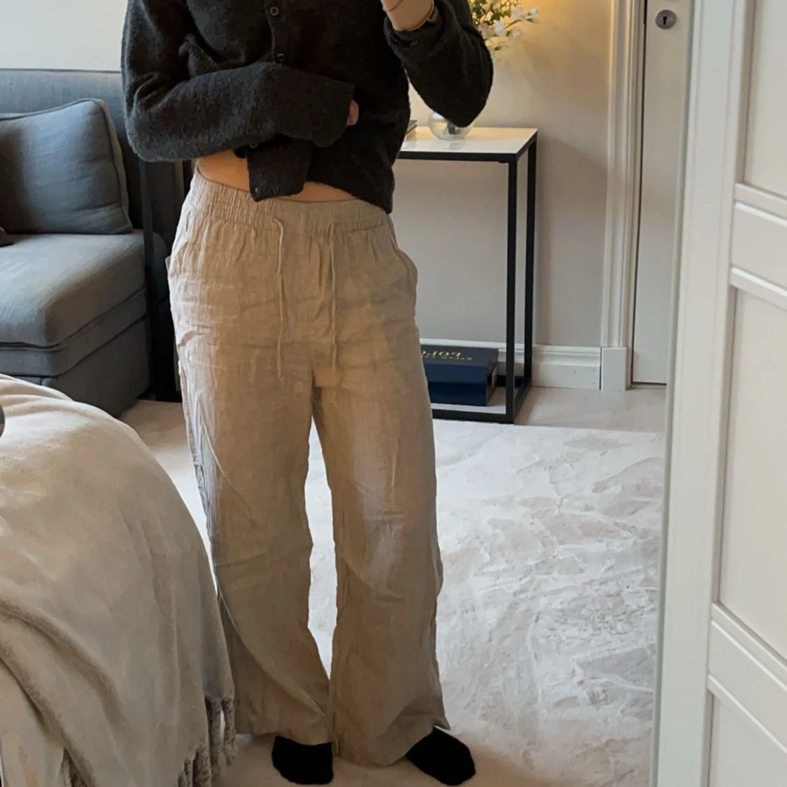 Beige linnebyxor från Gina 