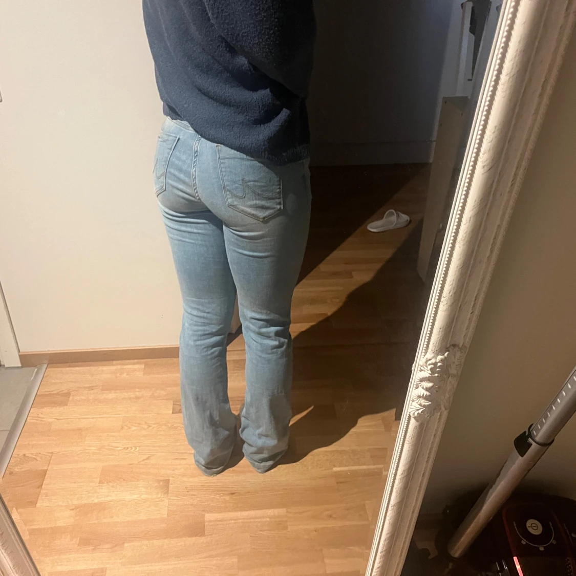 Ljusblå jeans med bootcut - 4