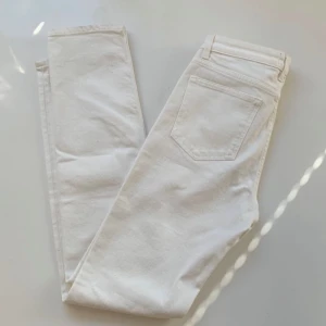 Filippa k nya vita jeans  - Helt oanvända jeans från Filippa K Vita Storlek 28