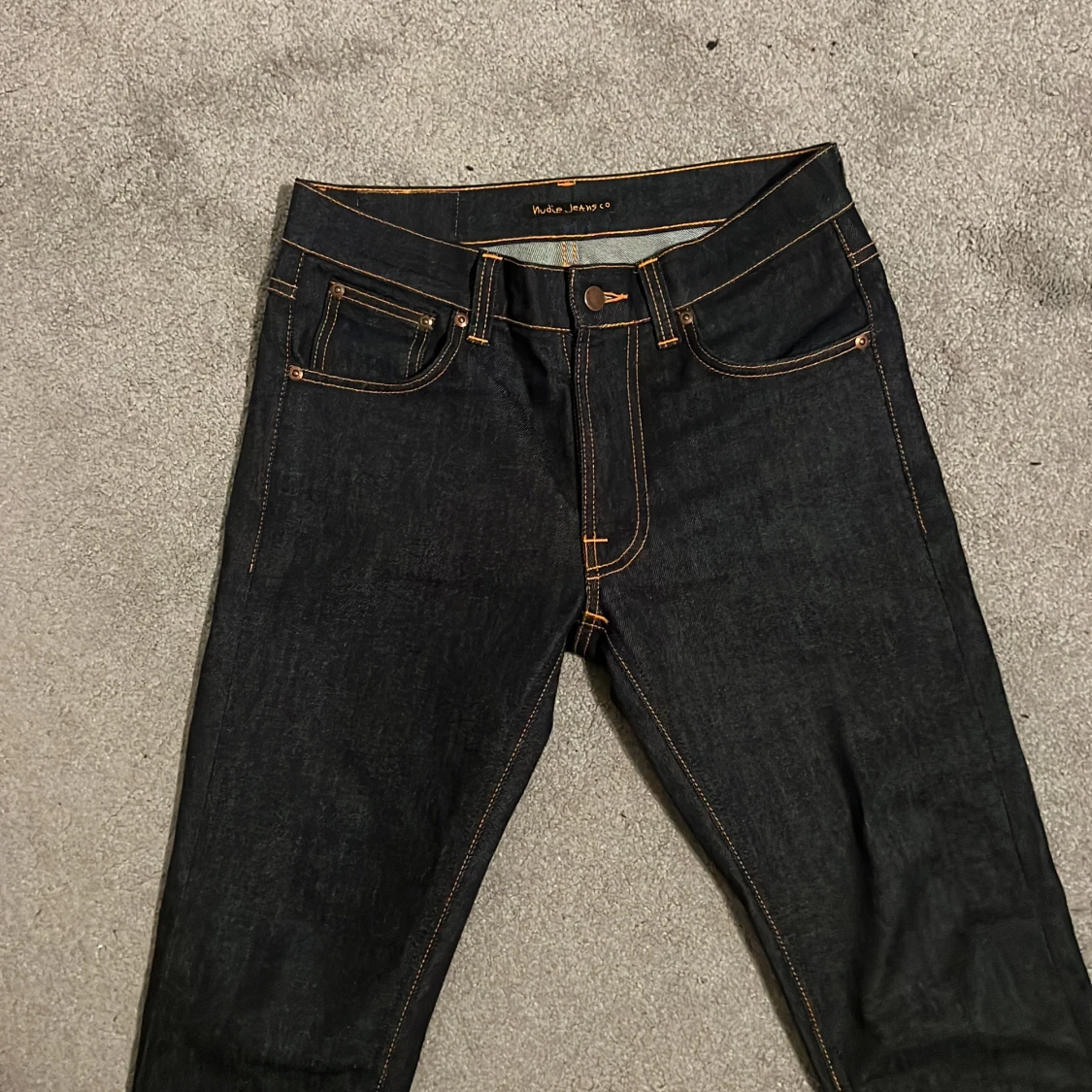 Mörkblå jeans från Nudie slim W29 - 1