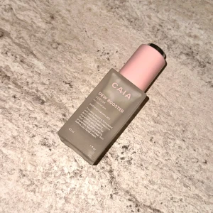 Dew Booster Serum från CAIA - Dew Booster Serum från CAIA. Innehåller 30 ml. Endast testad två gånger, öppnades första gången i december. 