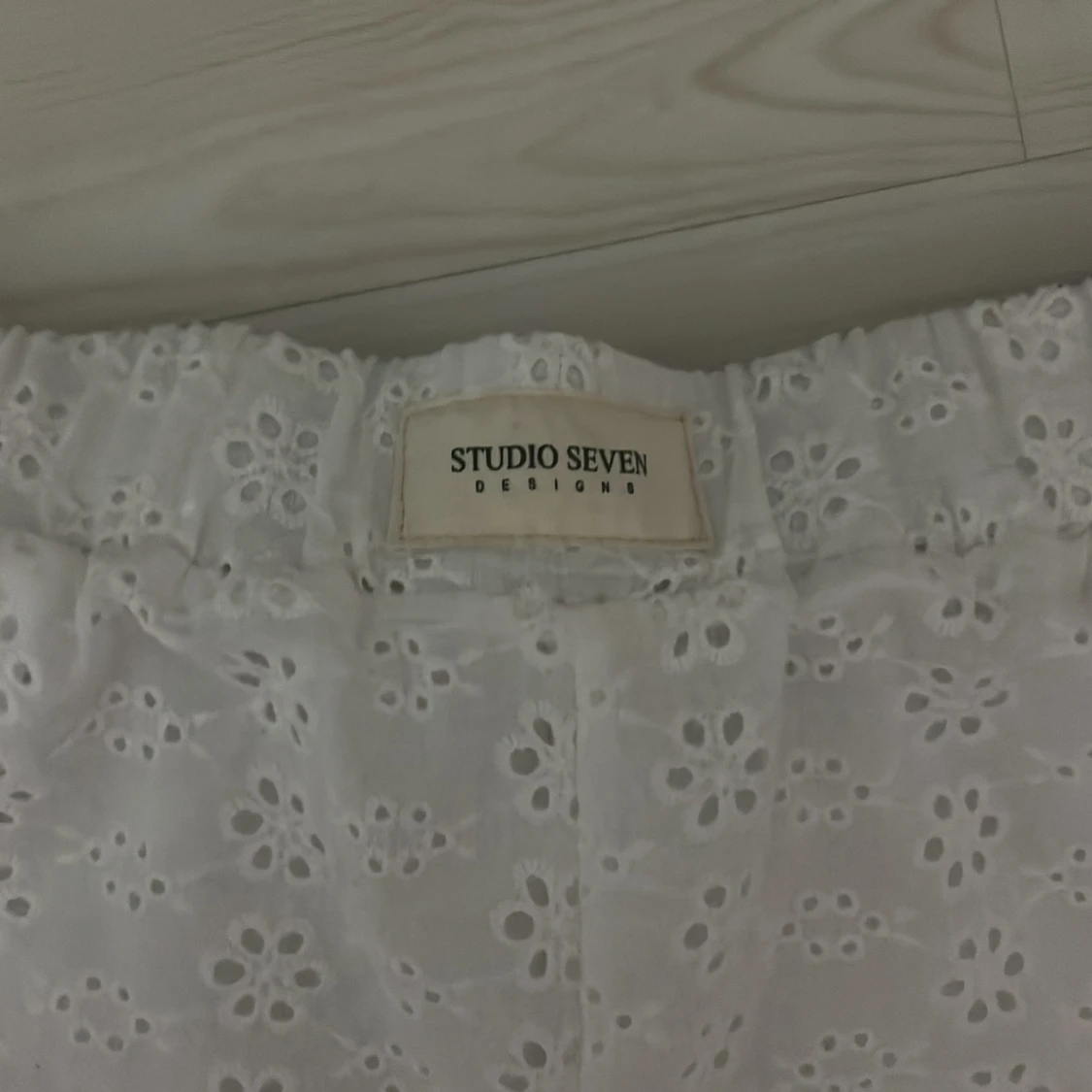 broderade byxor - 92