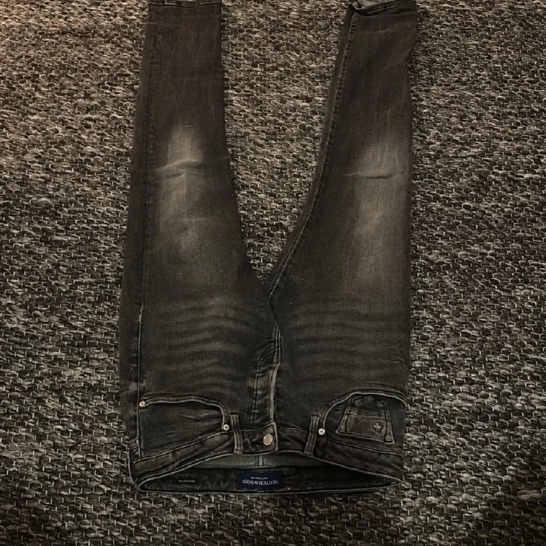 Svarta jeans från scotch and soda 