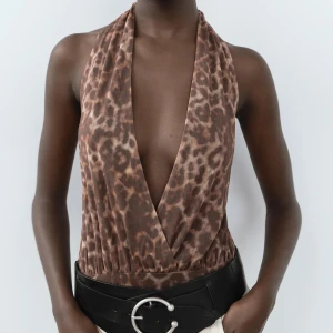 Leopardmönstrad body - Superfin body endast använd 1 gång, bra skick!