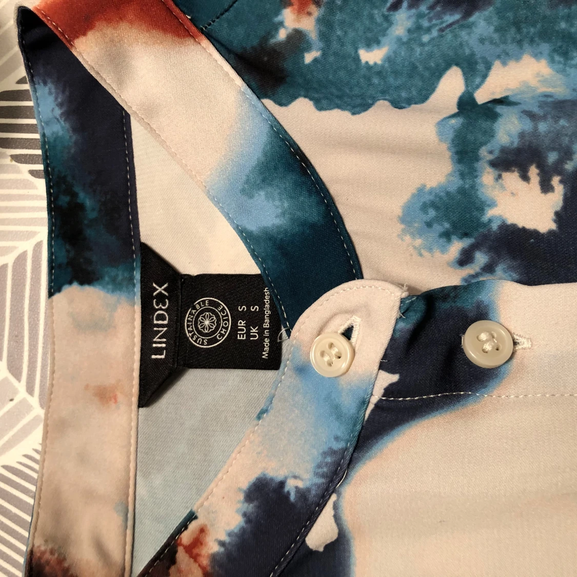 Mönstrad klänning från Lindex  - 93